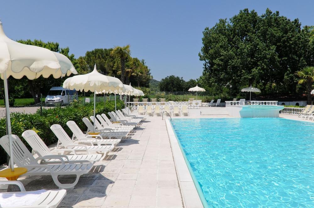 Camping Village Riviera Numana Extérieur photo