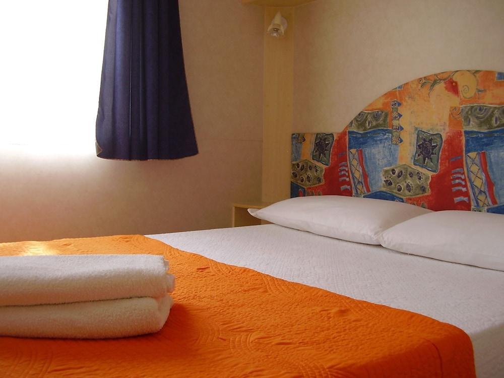 Camping Village Riviera Numana Extérieur photo