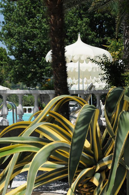 Camping Village Riviera Numana Extérieur photo